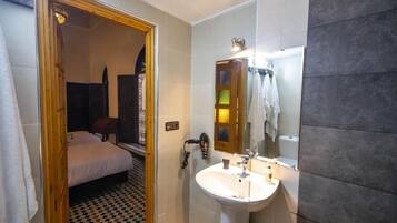 Deluxe Double or Twin Room, Patio, Courtyard View | Bathroom | Bathrobes, slippers, bidet
