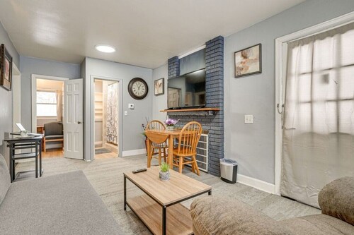 Cozy Private Home w Fire Pit Near Downtown!