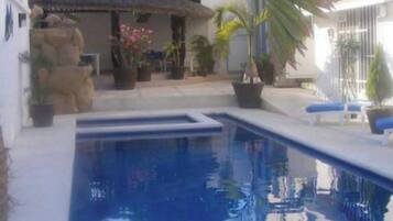 Piscina a l'aire lliure