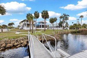 Property grounds - The Blue Heron at River's Bend - Steinhatchee (Steinhatchee)