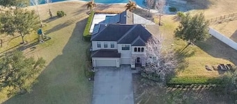 Spacious 5BR Family Retreat w/ Private Pool & Spa