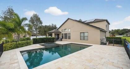 Spacious 5BR Family Retreat w/ Private Pool & Spa