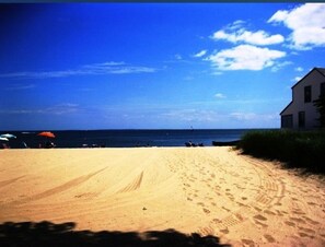 Beach - SHORE & COUNTRY Exclusive Listing Spring Summer Fall Winter Summer Season Rental (Old Lyme)