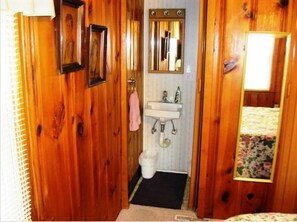 Bathroom - SHORE & COUNTRY Exclusive Listing Spring Summer Fall Winter Summer Season Rental (Old Lyme)