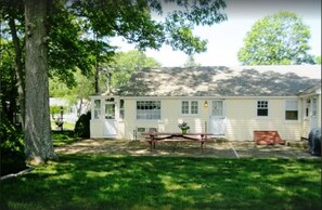 Exterior - SHORE & COUNTRY Exclusive Listing - Spring Summer Fall Winter Rental (Old Lyme)