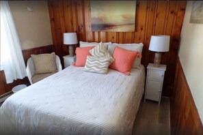 Room - SHORE & COUNTRY Exclusive Listing - Spring Summer Fall Winter Rental (Old Lyme)