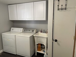 Interior - Gravel Road Getaway (Hermiston)
