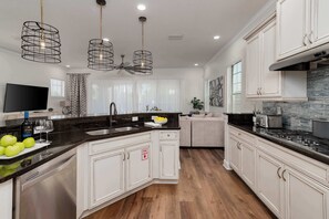 Fridge, microwave, oven, stovetop - Family villa w/pool & game room (Kissimmee)
