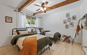 Room -  Perfect High Sierra cabin in Strawberry (Strawberry)