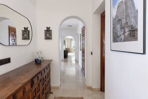 Unclassified image, 2 of 48, button - Casa Mariposa - Elviria, Marbella (Marbella)