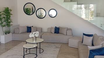Villa, 4 Bedrooms, Smoking, Private Pool | Living area