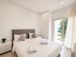 Biệt thự, 4 phòng ngủ, hút thuốc, hồ bơi riêng | 4 phòng ngủ 
