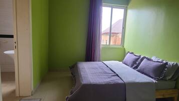 3 Schlafzimmer, Bügeleisen/Bügelbrett, WLAN, Bettwäsche