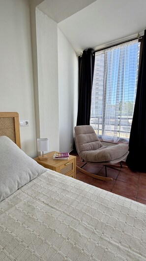 Room - Bright, renovated apartment 200 m from the beach. (Calpe)