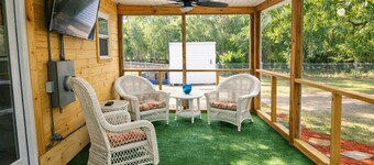 The Good Life Lodge
