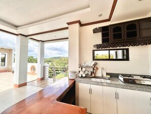 Private kitchen - Caliah Homes  (Balamban)