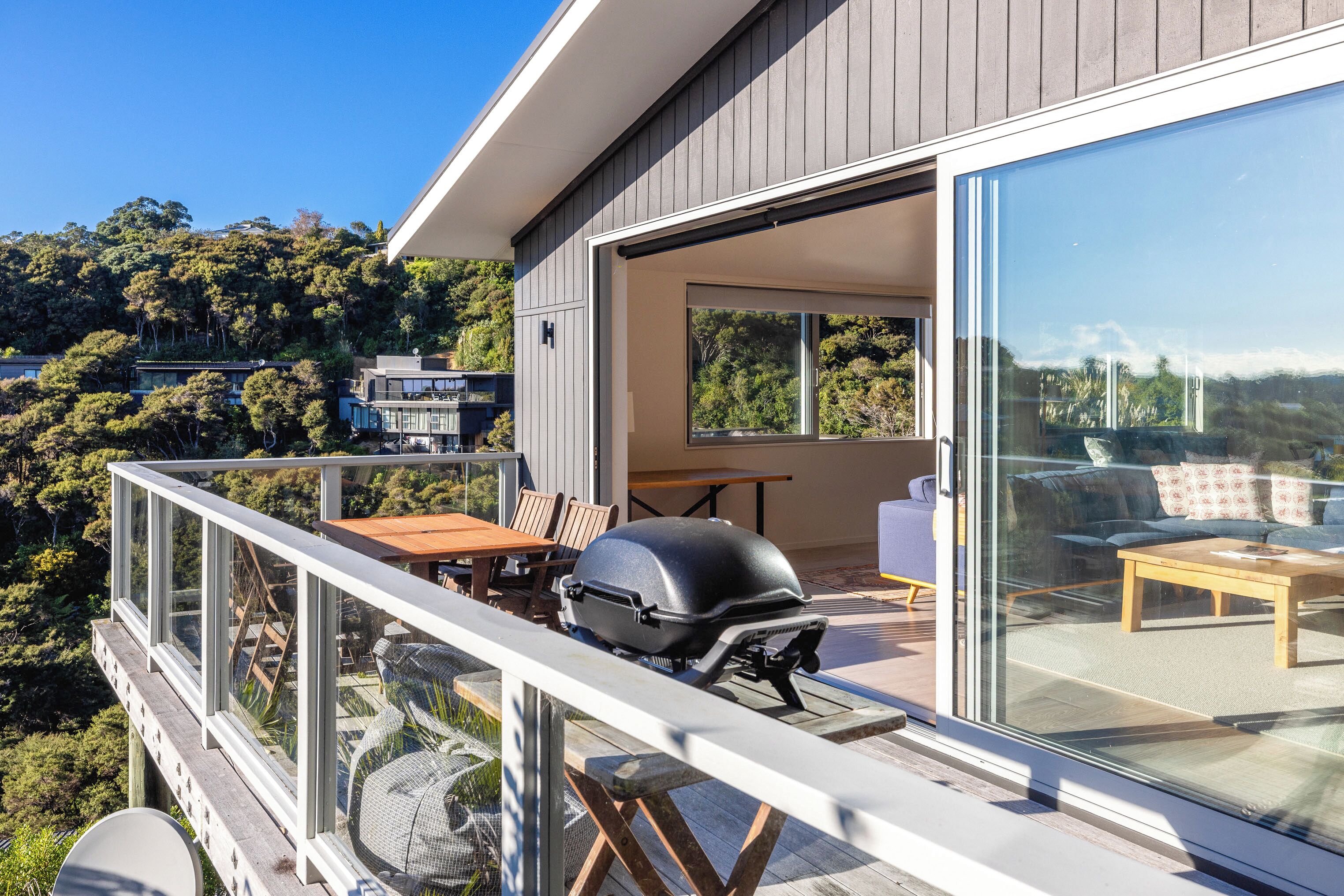 Deluxe Villa, Balcony, Ocean View | Outdoor dining