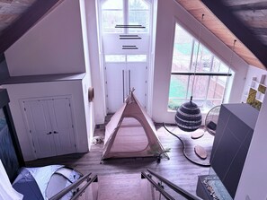 Tente, balcon, en mezzanine | Wi-Fi gratuit