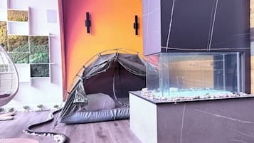 Tent, Balcony, Mezzanine | Interior