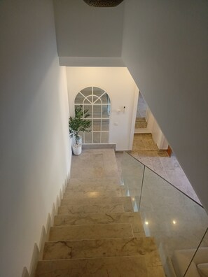 Interior - Sandra 31  (Gammarth)