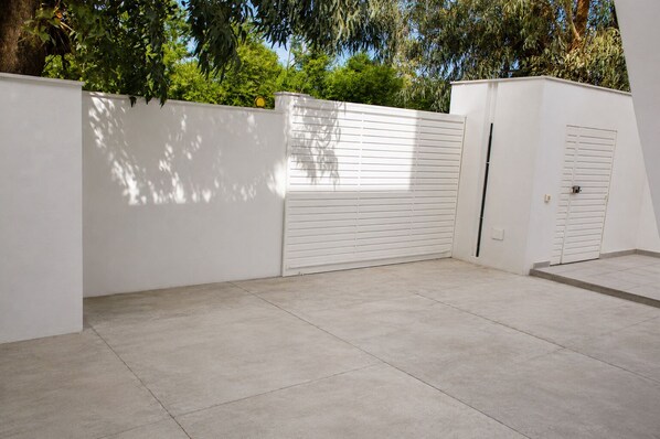 Property grounds - Sandra 31  (Gammarth)