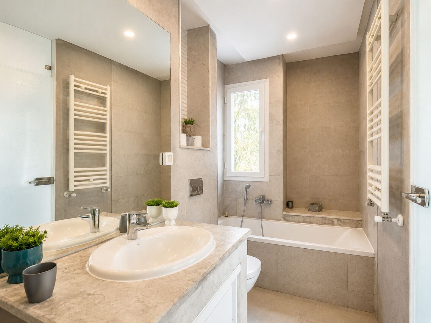 Deluxe Villa, Balcony, Pool View | Bathroom | Separate tub and shower, free toiletries, hair dryer, towels