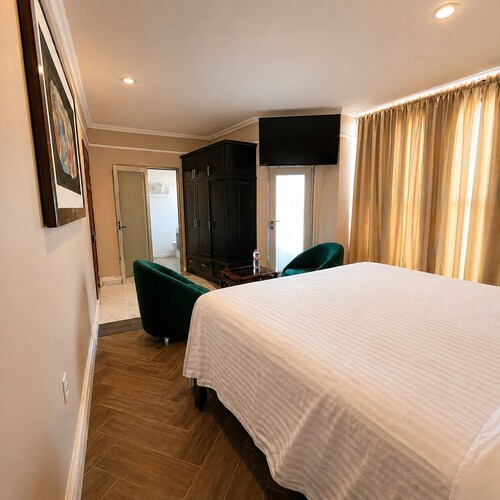 Delux 301 Centeotl Room