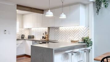 Fridge, microwave, oven, stovetop