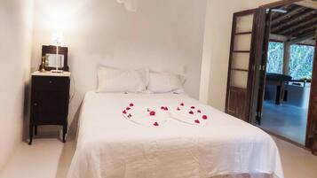 Deluxe Studio Suite, Balcony | WiFi (free)