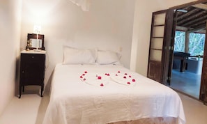 Deluxe Studio Suite, Balcony | Free WiFi