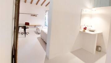 Suite monolocale Deluxe, balcone | Wi-Fi gratuito