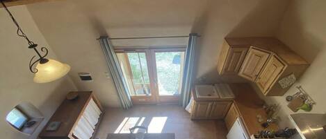 Fridge, oven
