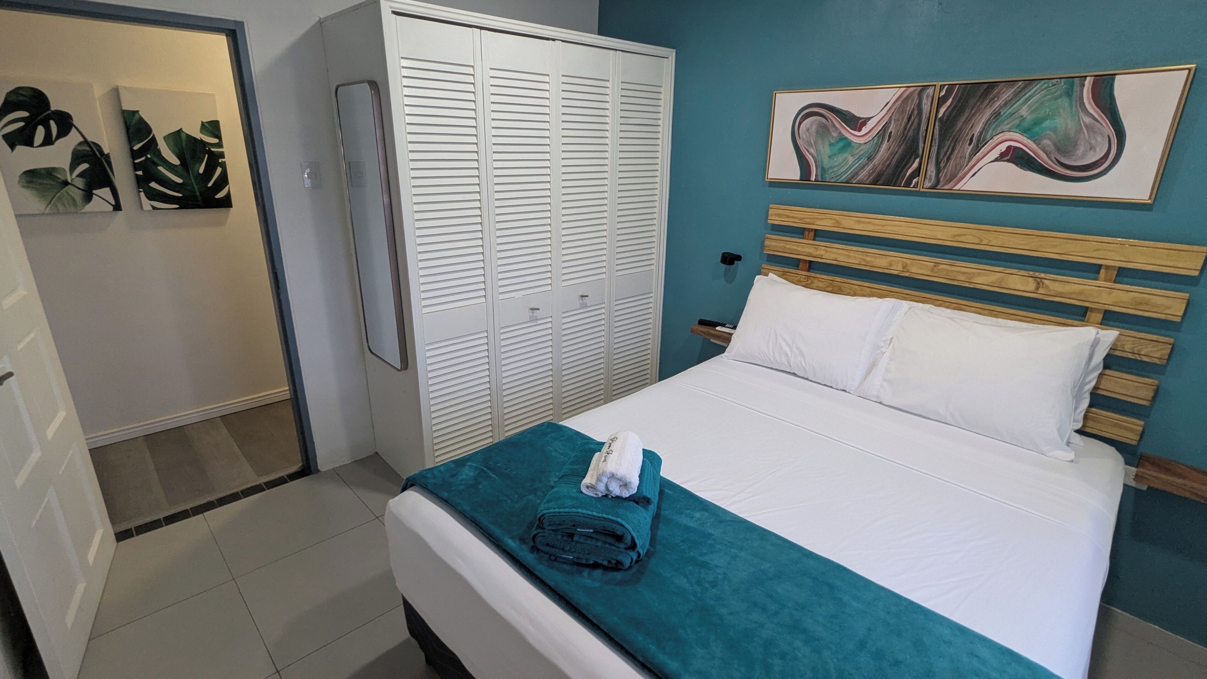 Desk, iron/ironing board, free WiFi, bed sheets