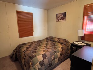 Room - Escape to the Peaceful Whitetail Crossing (Mooers Forks)