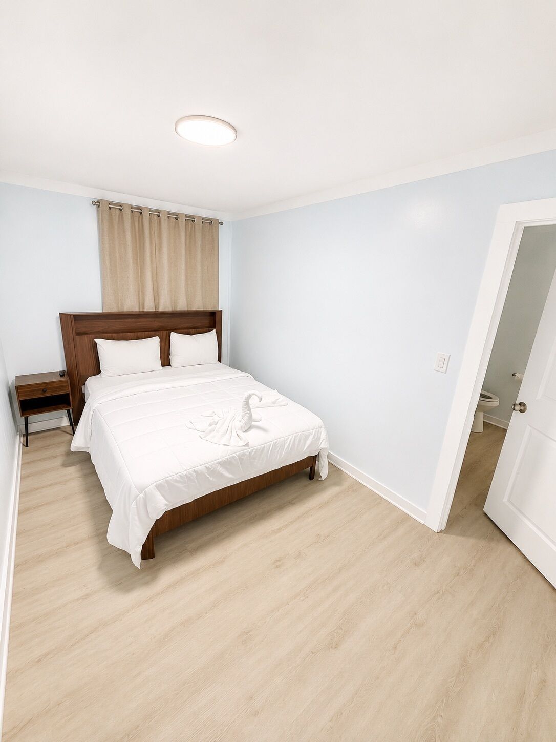Suite familiar, varias camas | Wifi gratis y ropa de cama 