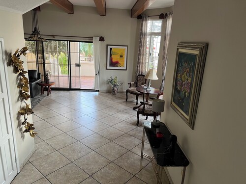 Serene 4-bedroom house with AC in vibrant Tegucigalpa