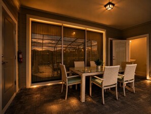 Outdoor dining