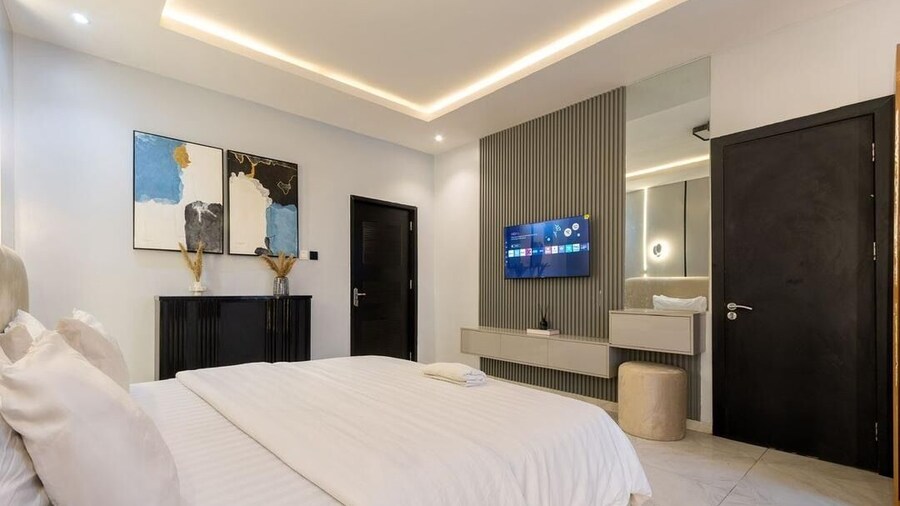 2 bedroom luxury