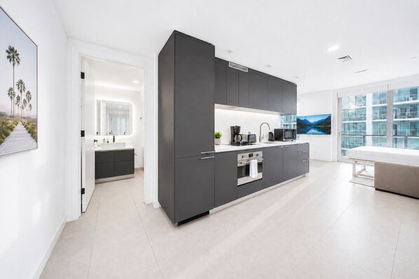 Condo, City View | Private kitchen - Palm Vista Bay Suites (Miami)