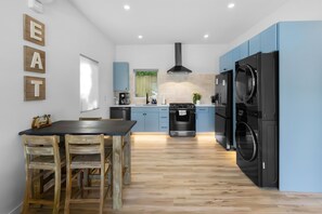 Private kitchen - Two Suites · Near Downtown Raleigh · Sleeps 8 (Raleigh)