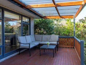 Terrace/patio - StayAU Cozy 3BR Getaway Near Westfield Knox (Wantirna South)