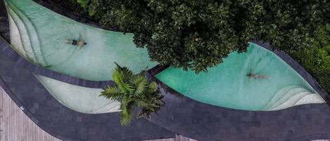 3 outdoor pools