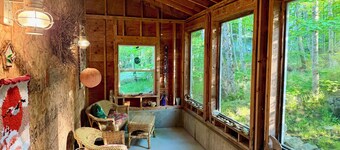 Authentic 1870 Pioneer Cottage: Held by Founding MDI Somes Family for 155 Yrs
