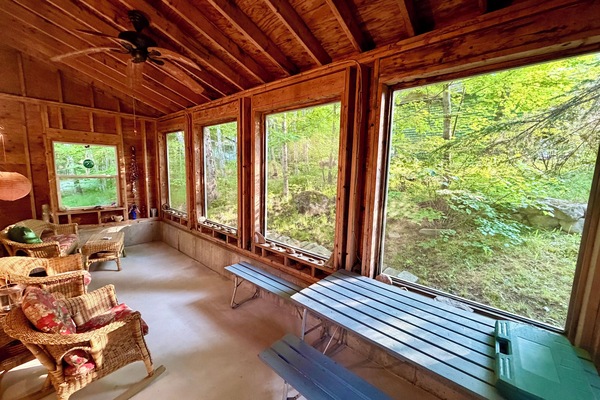 The Settler's Sidecar: a massive screened barn lounge unique to Somesville. Your private, bug-free summer oasis for breezy MDI nights, listening to the crickets, and unplugged family game marathons after a day of hiking in Acadia.