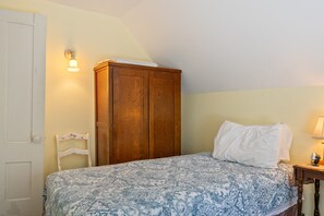 Room - Trade Tourist Traps for the Island’s Original Soul (Mount Desert)