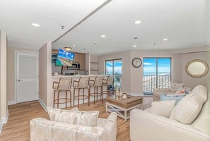 TV, offices - Ocean View 2BR Retreat-Renaissance Tower 1616 (Myrtle Beach)