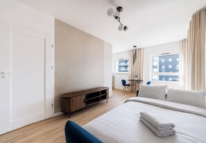 Room - Lasek Marceliński 12th Floor Studio (Poznań)