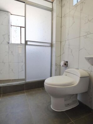 Bathroom - Tierra Espiritual Andean Holistic Hotel (Puno)