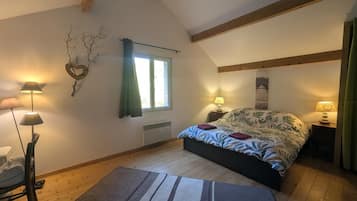 2 chambres, fer et planche à repasser, lit parapluie, Wi-Fi gratuit