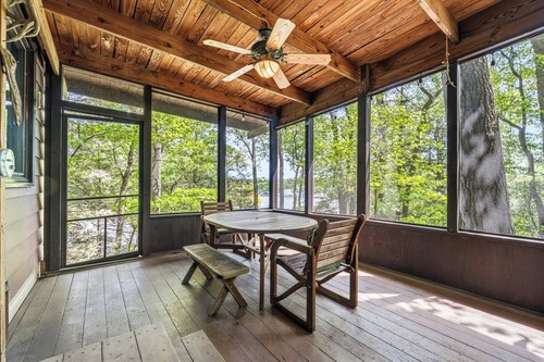 Deerpath: Close to Oval Beach and Downtown Saugatuck